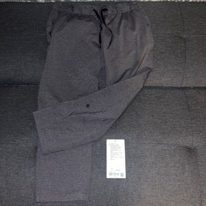 Lululemon On the Fly crop